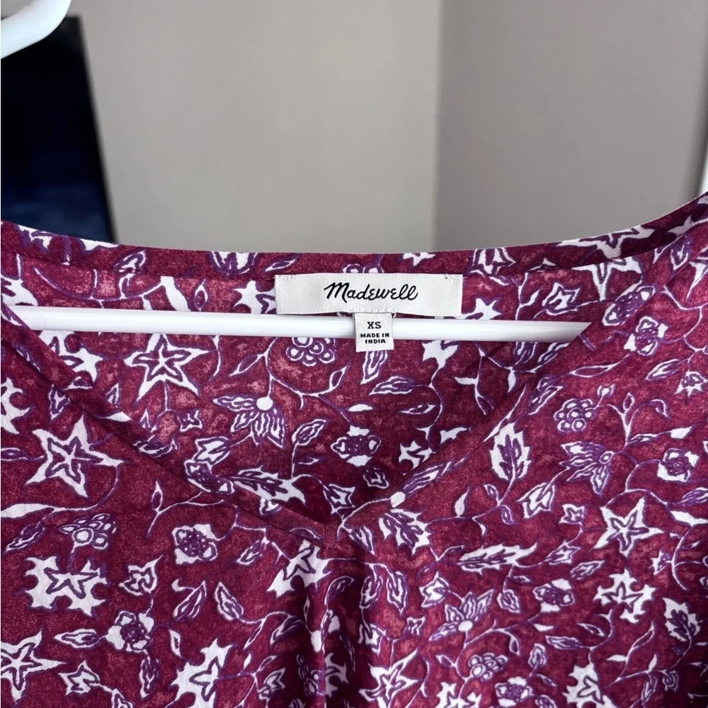 Madewell Floral V-Neck Short Sleeve Blouse - Picture 2 of 5